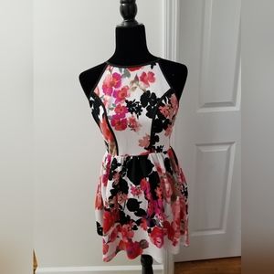 Love...Ady White Floral Pattern High Neck Dress